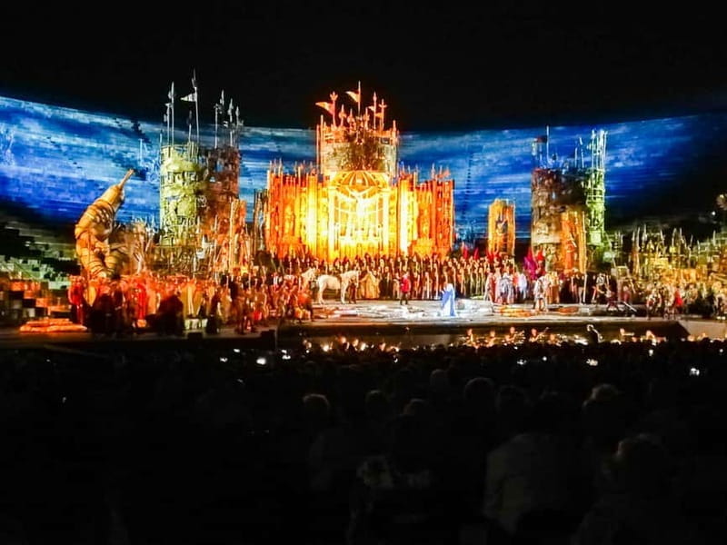 Verona: Arena di Verona Opera Ticket - FAQ
