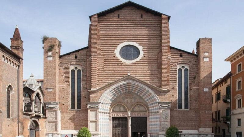 Verona Audioguide - TravelMate app for your smartphone - Navigating the Old Town