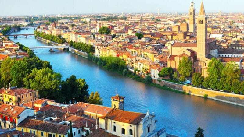 Verona Audioguide - TravelMate app for your smartphone - Price and Logistics