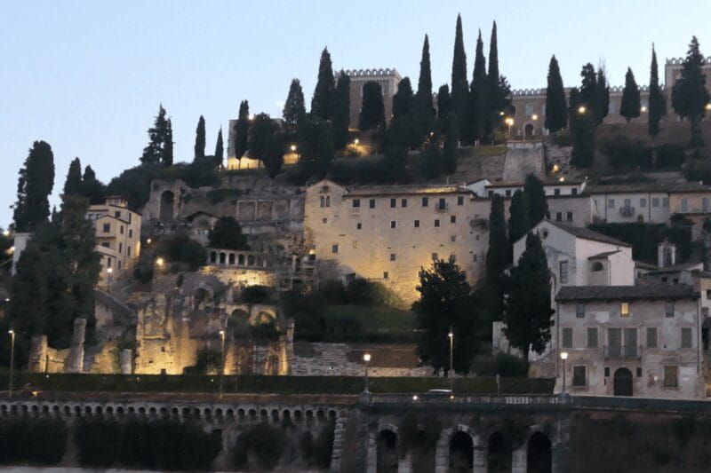 Verona Awakens: Early Morning Walking Tour - Who Should Consider This Tour