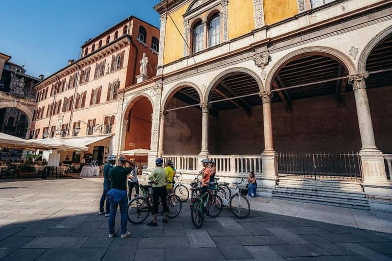 Verona e-bike tour: city center and panoramic views - Discover Verona on a guided e-bike: a balanced blend of history, views, and fun