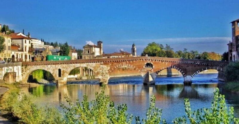 Verona: Highlights and Hidden Gems Walking Tour - Key points / Takeaways