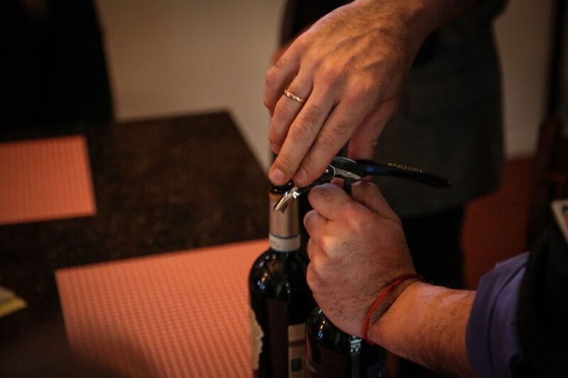 Verona: White Wine Tasting - An In-Depth Look at the Verona White Wine Tasting Experience