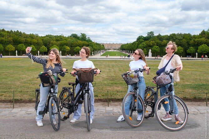 Versailles: Bike Rental, Different Sizes - Key Points / Takeaways