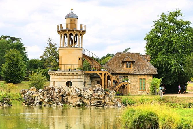 Versailles Palace Best of Estate Private Day Tour with Lunch & Queen's Hamlet - FAQs