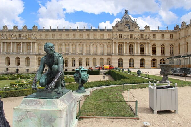 Versailles Palace, Gardens & Estate Priority Entrance Audio Tour - FAQ