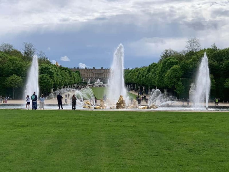 Versailles Palace Visit in Minivan from Paris Half-Day - FAQ: Practical Questions About the Versailles Half-Day Tour