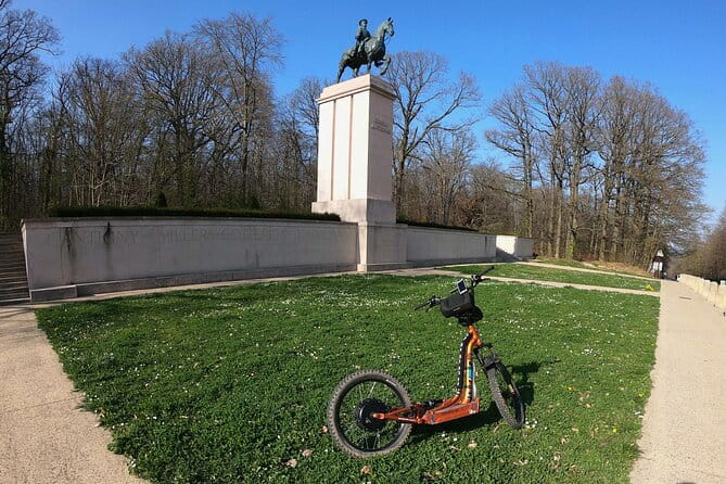 Versailles: Path of the Heroes on original electrics 2 wheels - The Itinerary in Detail: What You’ll Experience