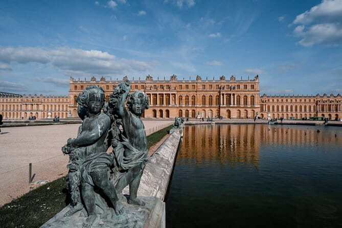Versailles - Private full day tour from Paris - Strolling through the Gardens and Fountains