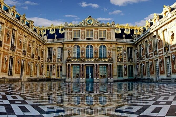 Versailles Private Guided Tour - Reserved Entry Included - Key Points / Takeaways