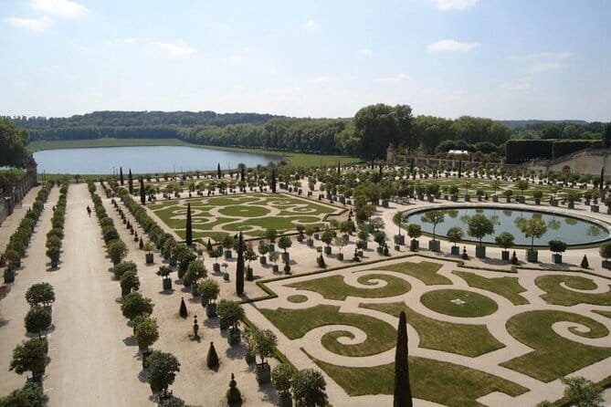 Versailles Royal Palace & Gardens with Exclusive Petit Apartments - FAQ Section