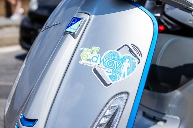 Vespa Elettrica 70 (125) Rental for the Full Day in Florence - Who should consider this?