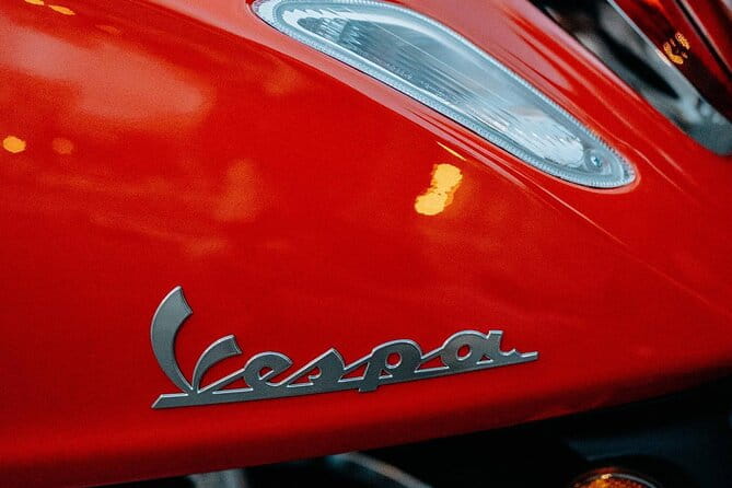 Vespa Photoshoot & Rome Tour - Discovering Rome on a Vespa: An Authentic and Fun Tour