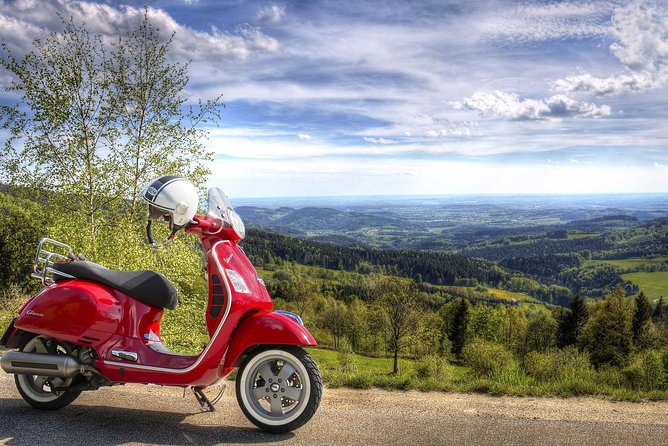 Vespa Rental in Florence - Included and Additional Info