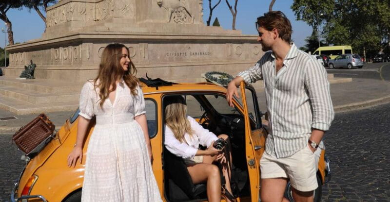 Vespa & Tiramisu Tour in Rome with Proffesional Photographer - Entering Rome on a Vespa: The Experience Begins