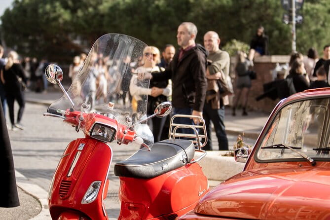 Vespa Tour Guided by Local in Rome - The Experience in Detail