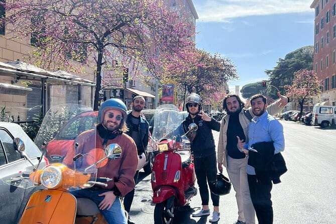 Vespa Tour Guided by Local in Rome - FAQ