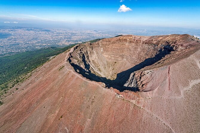 Vesuvius tour entrance to the crater and return bus - Exploring the Vesuvius Experience in Detail