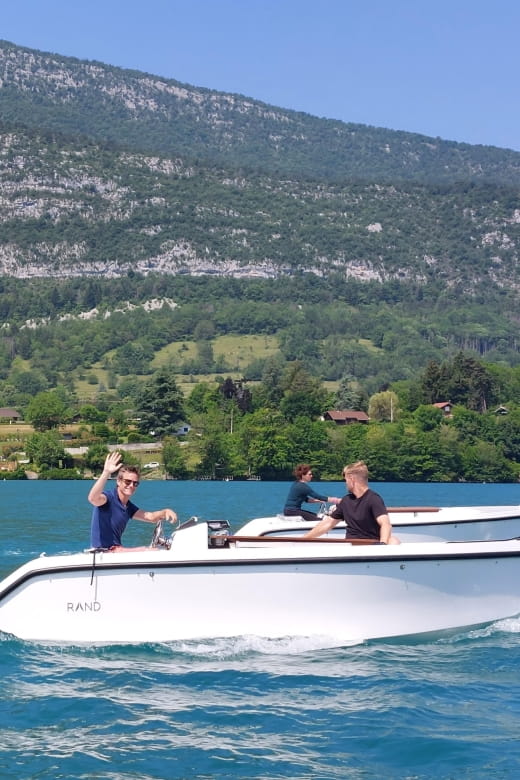 Veyrier-du-Lac: Electric Boat and Bike Experience - Electric GoBoat Rental