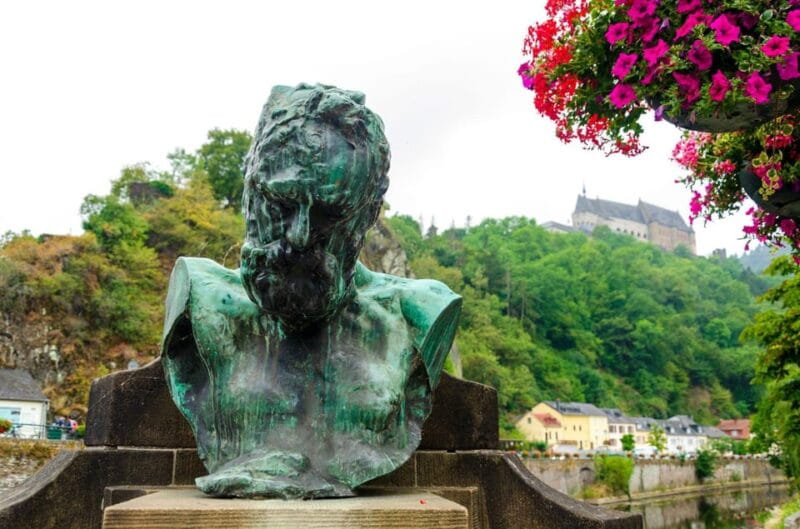 Vianden: Captivating Guided Walking Tour - Key Points / Takeaways