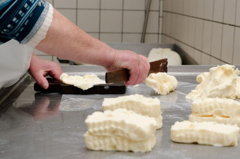 Vico Equense: Tour in the dairy "Mozzarella Experience" - Key Points / Takeaways