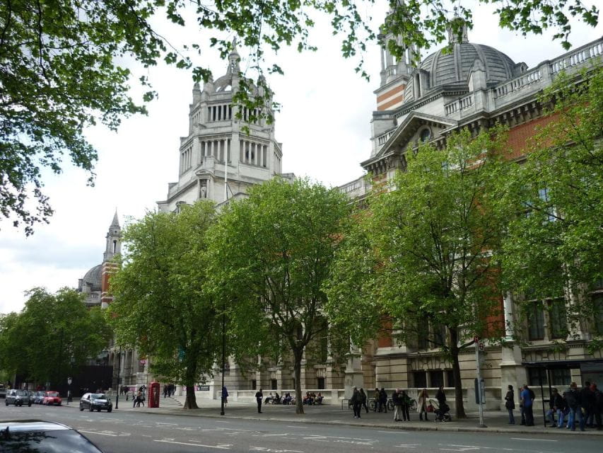 Victoria and Albert Museum: Highlights Tour - Iconic British Design