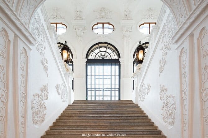 Vienna 3h Private Tour with Christmas Market & Upper Belvedere - Deep Dive into the Itinerary