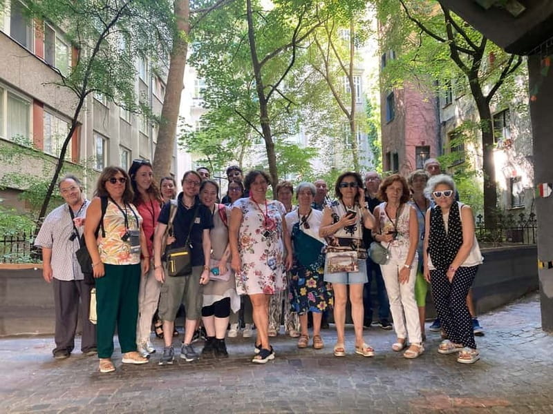 Vienna: a walk through art and architecture in the early 1900s - FAQ