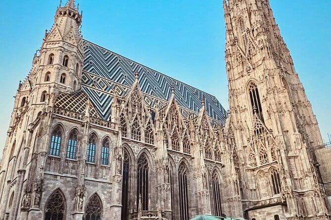 Vienna Airport to Vienna City Private Airport Transfer Austria - Arriving at Vienna Airport: What to Expect