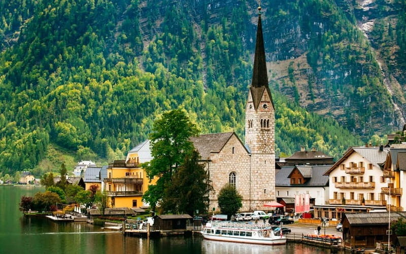 Vienna/Bratislava: Hallstatt, Salzburg, Melk, Dürnstein Tour - Price and Value