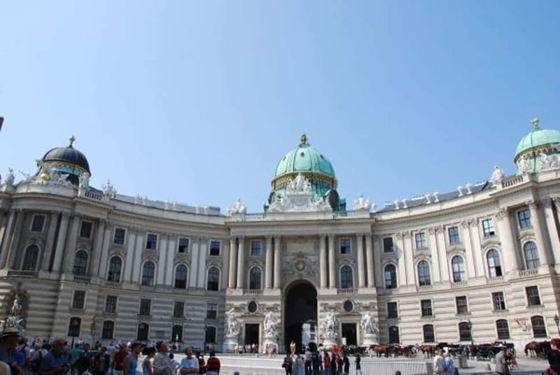 Vienna: History Highlight Walking Tour - Exploring Vienna’s Layers: The Itinerary in Detail