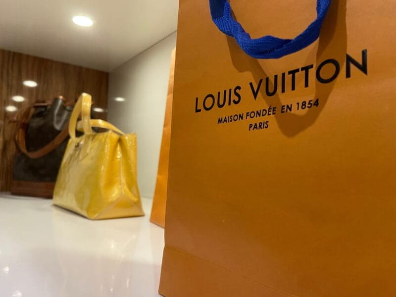 Vienna Holiday Shopping: Exclusive Designer Vintage Tour - Key Points / Takeaways