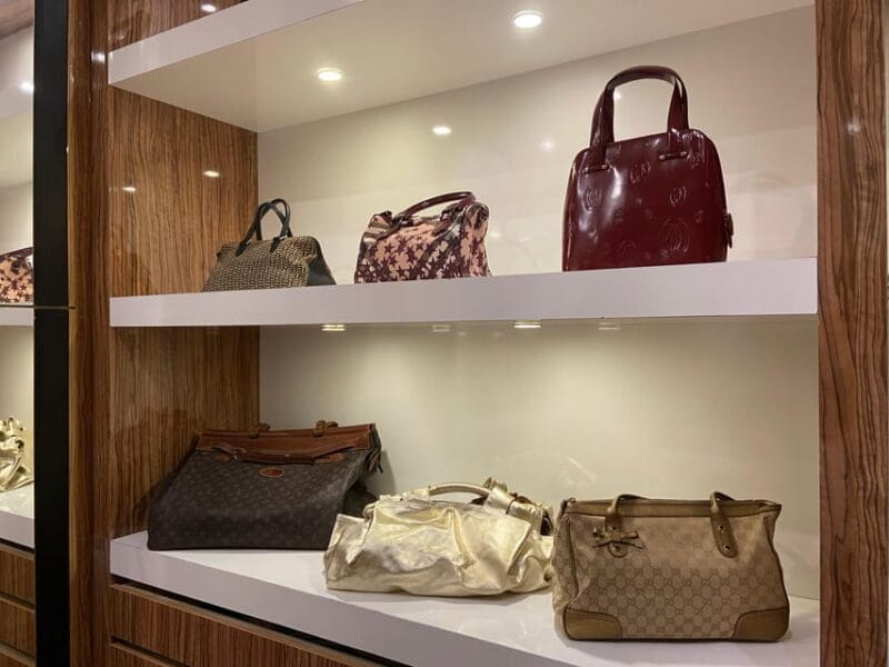 Vienna Private Shopping: Vintage treasures & Champagne - Key Points / Takeaways