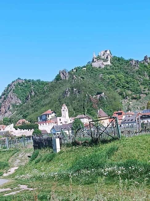 Vienna: Private Wachau tour to Dürnstein and Melk - Scenic Return and Personal Touches