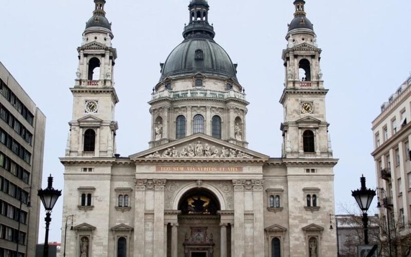 Vienna:Private & Customizable Budapest Day Trip with a Local - Price and Logistics: Is It Worth It?