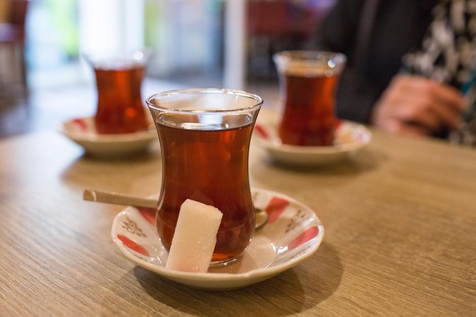 Viennas Highlights: Food, Coffee and Market Walking Experience - Exploring Local Landmarks