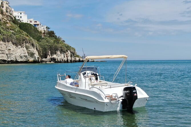 Vieste Boat rental without nautical license - Key Points / Takeaways