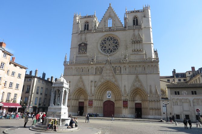 Vieux Lyon Cultural & Historical Walking Guided Tour (English) - Traveler Requirements