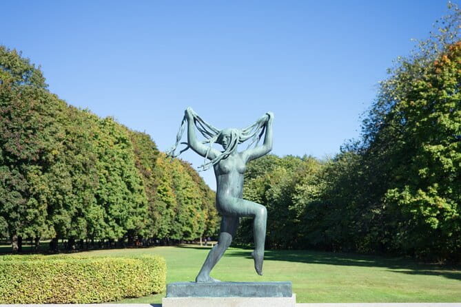 Vigeland Alien Threat in Oslo Exploration Game and Tour - In-Depth Look at the Vigeland Alien Threat Exploration Game