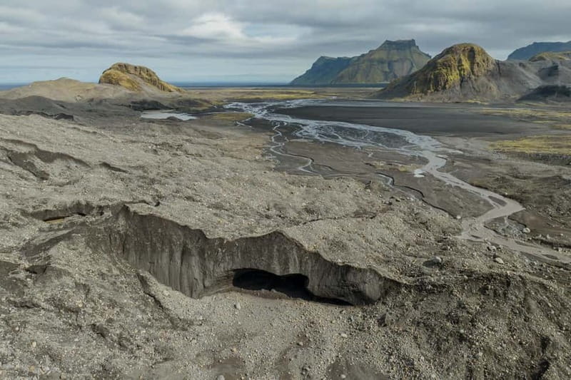 Vik: Katla Glacier Dead Ice Mapping Expedition - Exploring the Ice as a Citizen Scientist: The Katla Glacier Dead Ice Mapping Expedition