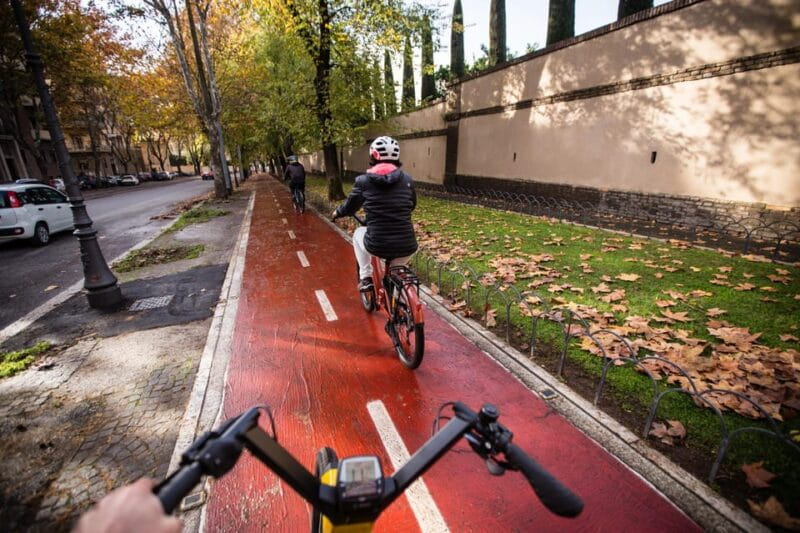 Villa Ada, Villa Borghese and Ponte Milvio: e-biking between nature and history - Exploring Rome’s Green Heart: Villa Ada
