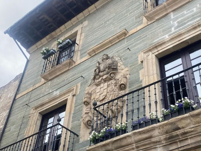 Villafranca Del Bierzo in Full: Castle and Town - Exploring Water Street