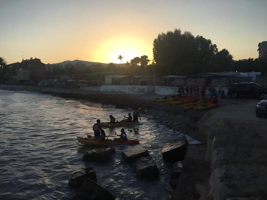 Villajoyosa: Moonlight Kayaking and Dinner Under the Stars - What to Bring