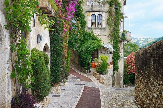 Villefranche Shore Excursion To Nice,Cannes,Grasse &StPauldeVence - Who Will Love This Tour?