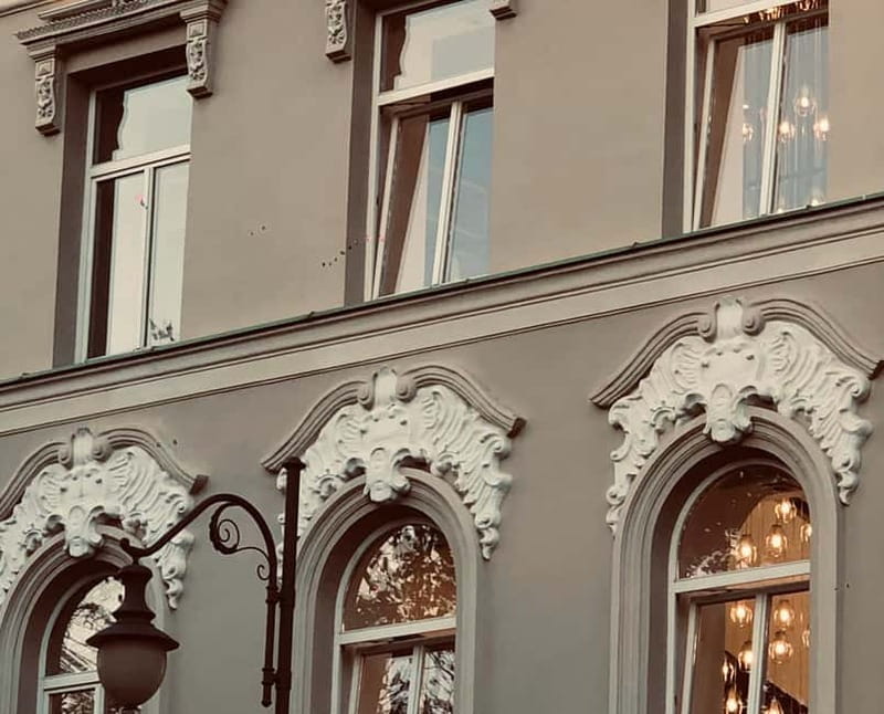 Vilnius: Customized walking day/night tours around Vilnius - The Sum Up