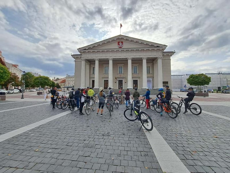 Vilnius: Private City Bike Tour of Vilnius Highlights - Key Points / Takeaways