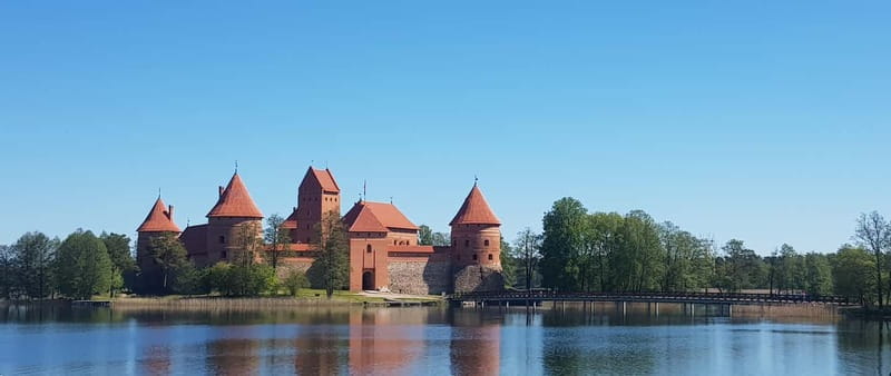 Vilnius: Trakai Castle Half-Day Tour by minivan - FAQ