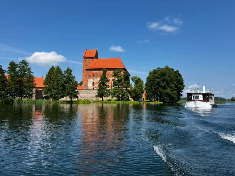 Vilnius: Trakai, Uzutrakis Manor, Hill of Angels, Boat Ride - Key Points / Takeaways