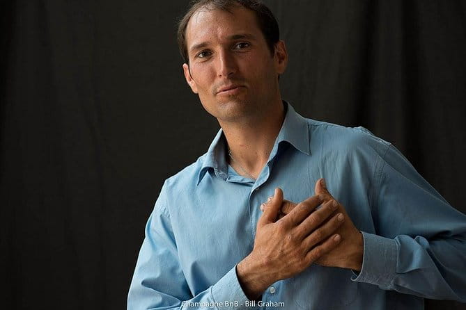 Vineyard Walking Tour & 5 Champagnes Tasting - Summary and Who Should Consider This Tour