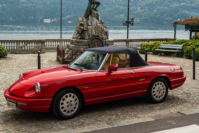 Vintage car rental on the lake for a day - Key Points / Takeaways